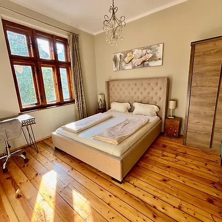 City Center Design 3 Bedroom Apartment Lejlighed *