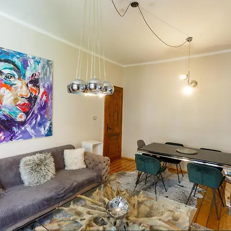 City Center Design 3 Bedroom Apartment